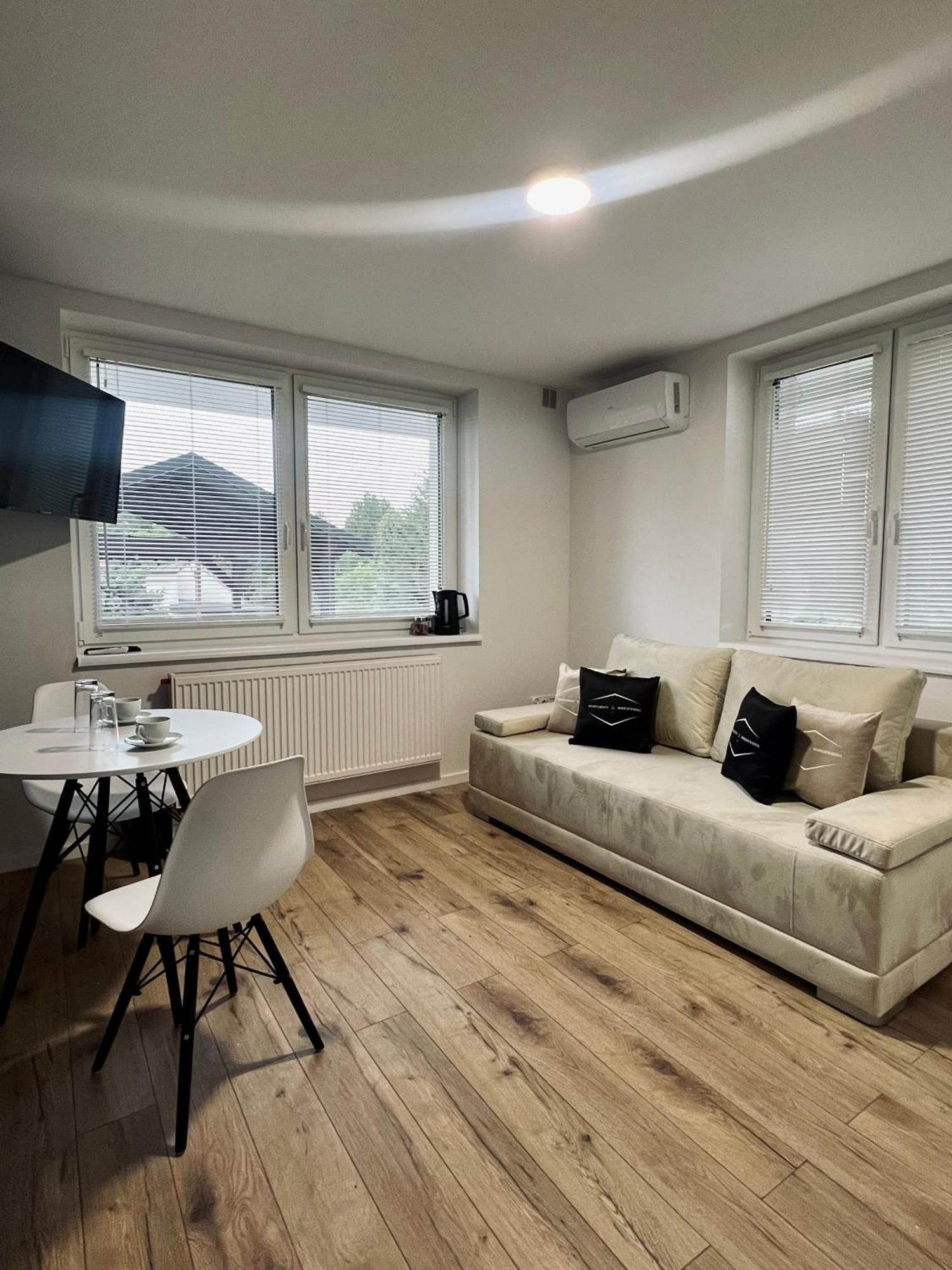 Apartamenty Modrzewiowa Zator Piotrowice  Екстер'єр фото