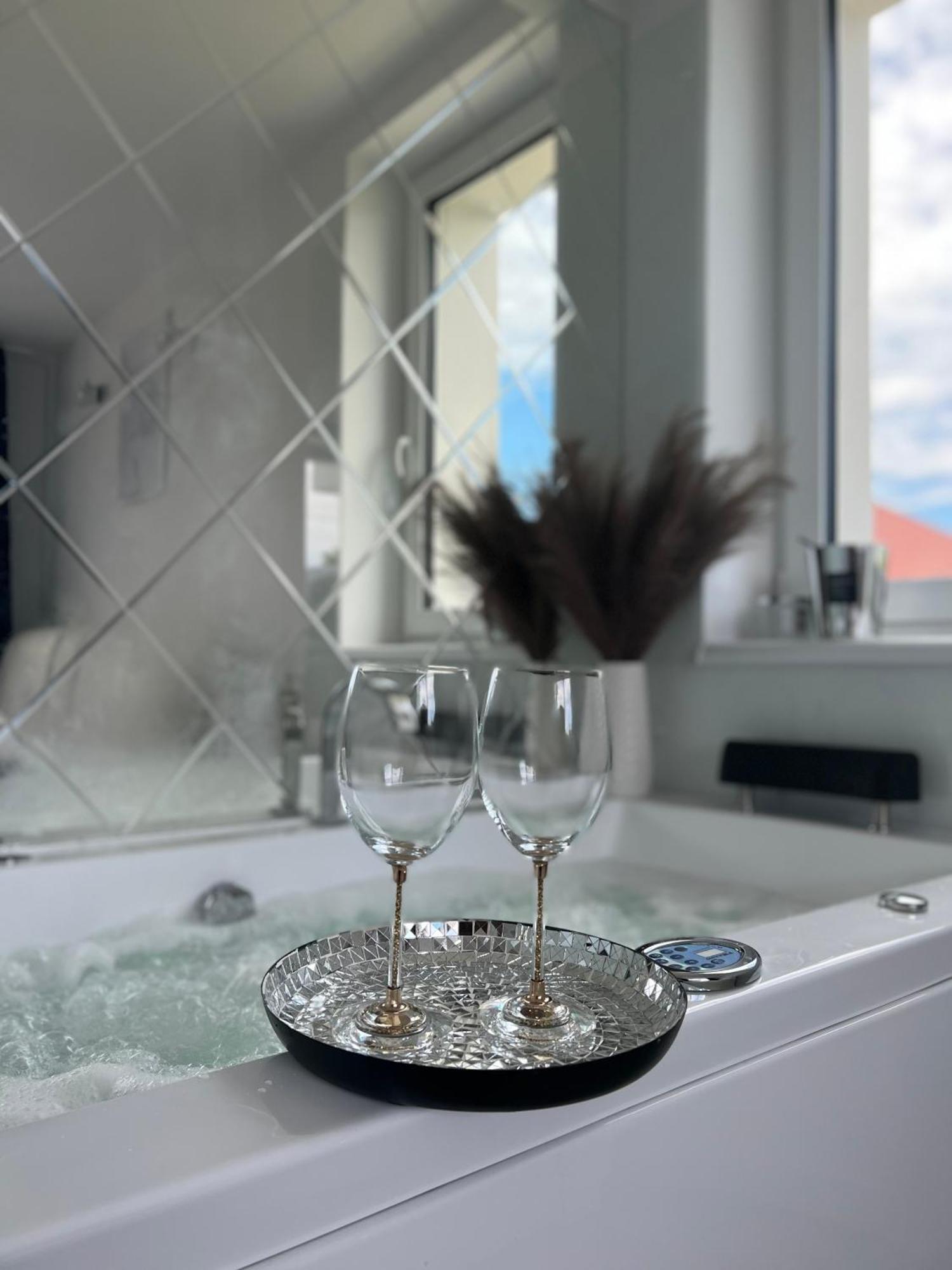 Apartamenty Modrzewiowa Zator Piotrowice  Екстер'єр фото
